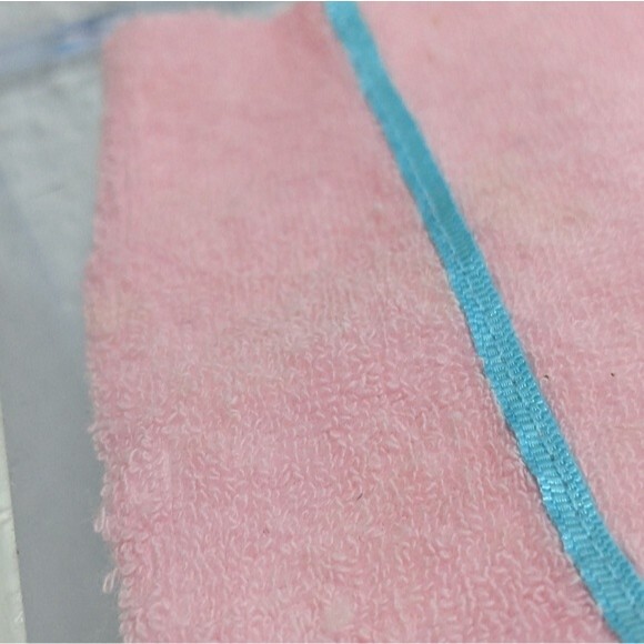 Vintage Barbie Doll Pink Bath Towel and Washcloth Set - Picture 5 of 10